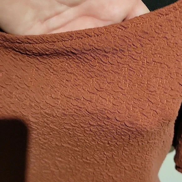 A New Day Top Size Medium - Picture 2 of 5